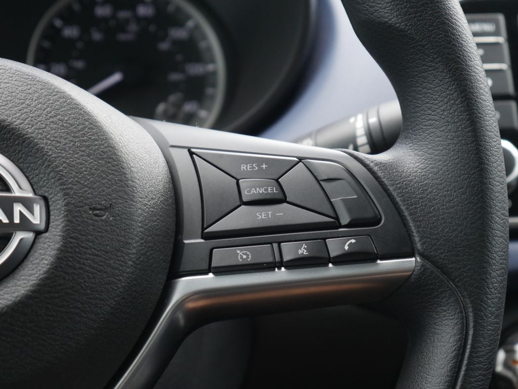 2023 Nissan Versa 1.6 SV