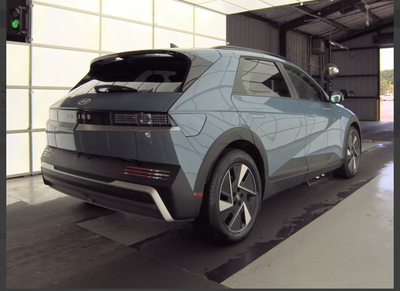 2025 Hyundai IONIQ 5 SEL
