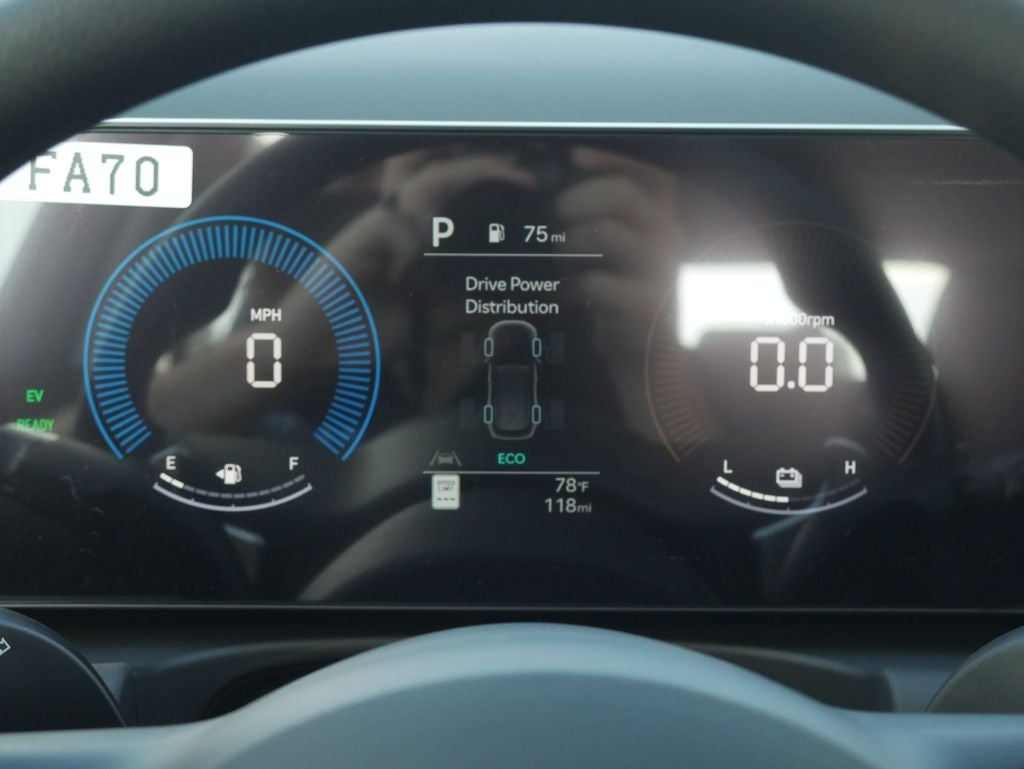 2026 Hyundai Tucson Hybrid Blue SE