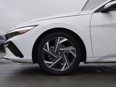 2025 Hyundai Elantra Hybrid Limited