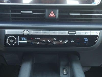 2025 Hyundai IONIQ 6 SE