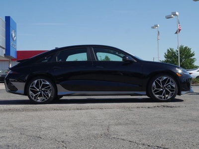 2025 Hyundai IONIQ 6 SEL